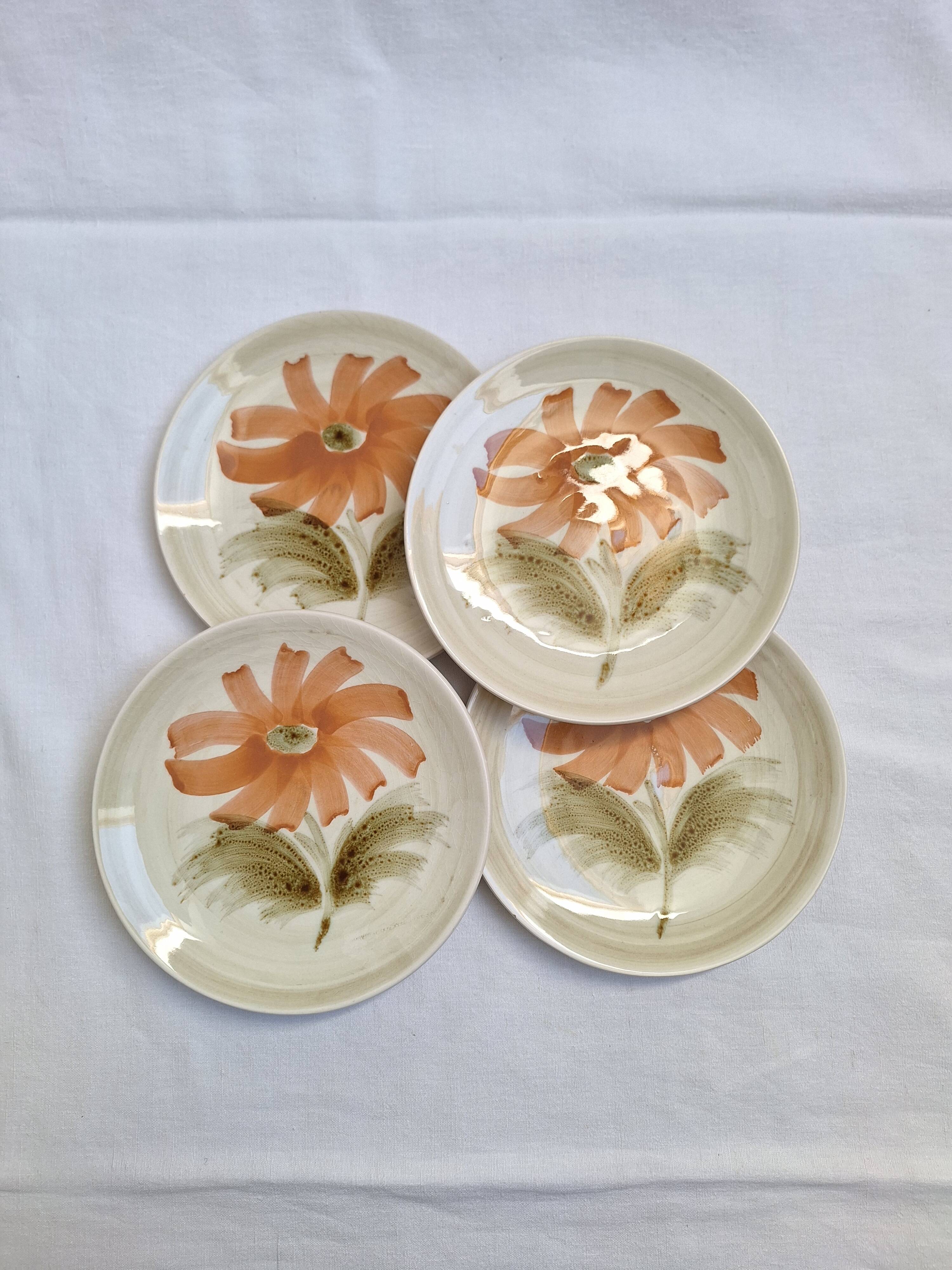 Dessert plates with flowers St Amand