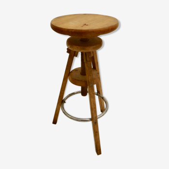 Workshop adjustable stool