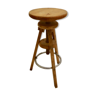 Workshop adjustable stool