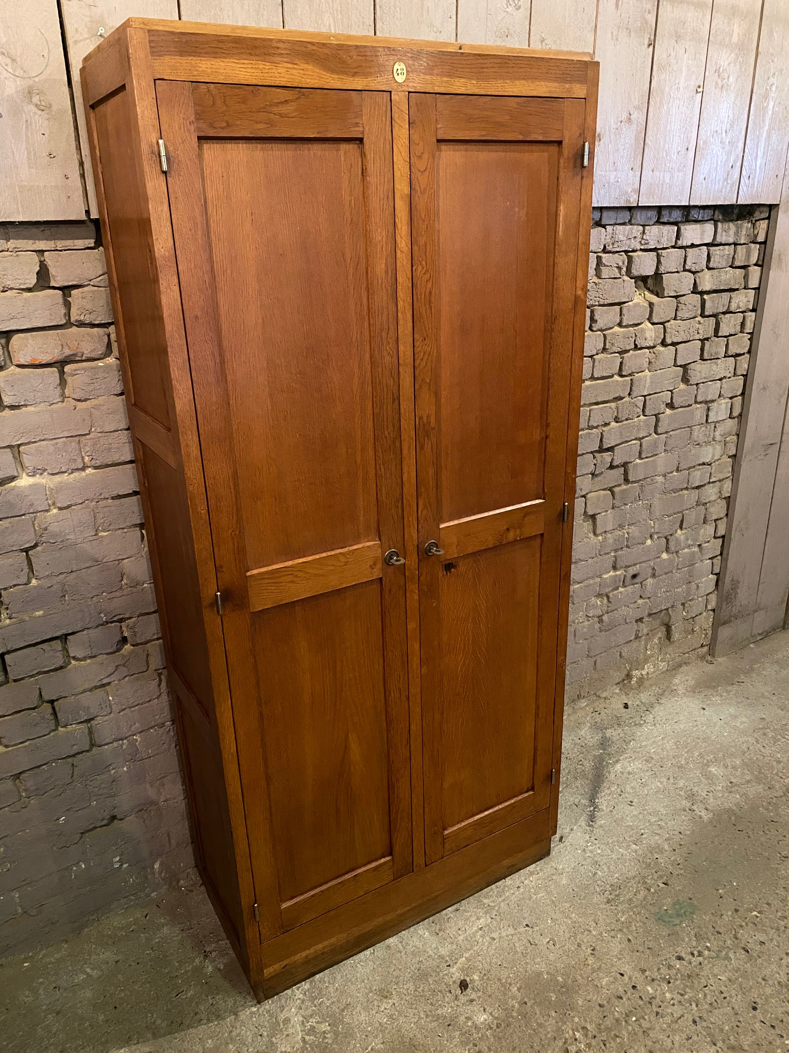 Vintage parisian wardrobe 1940