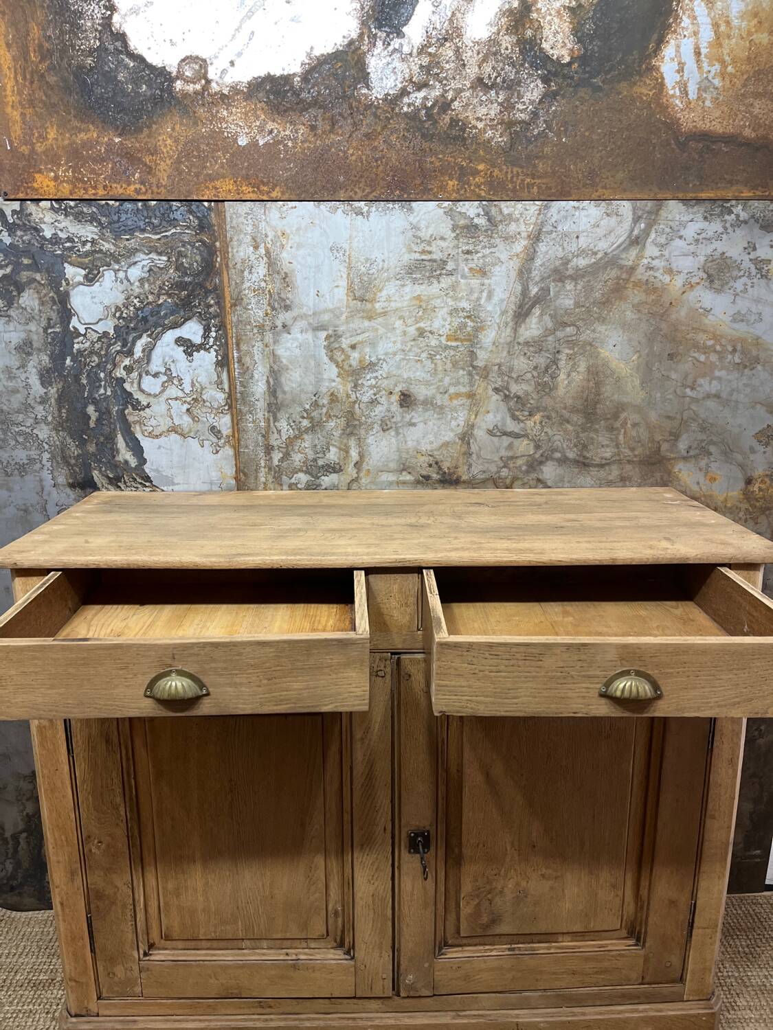 Parisian buffet in raw wood