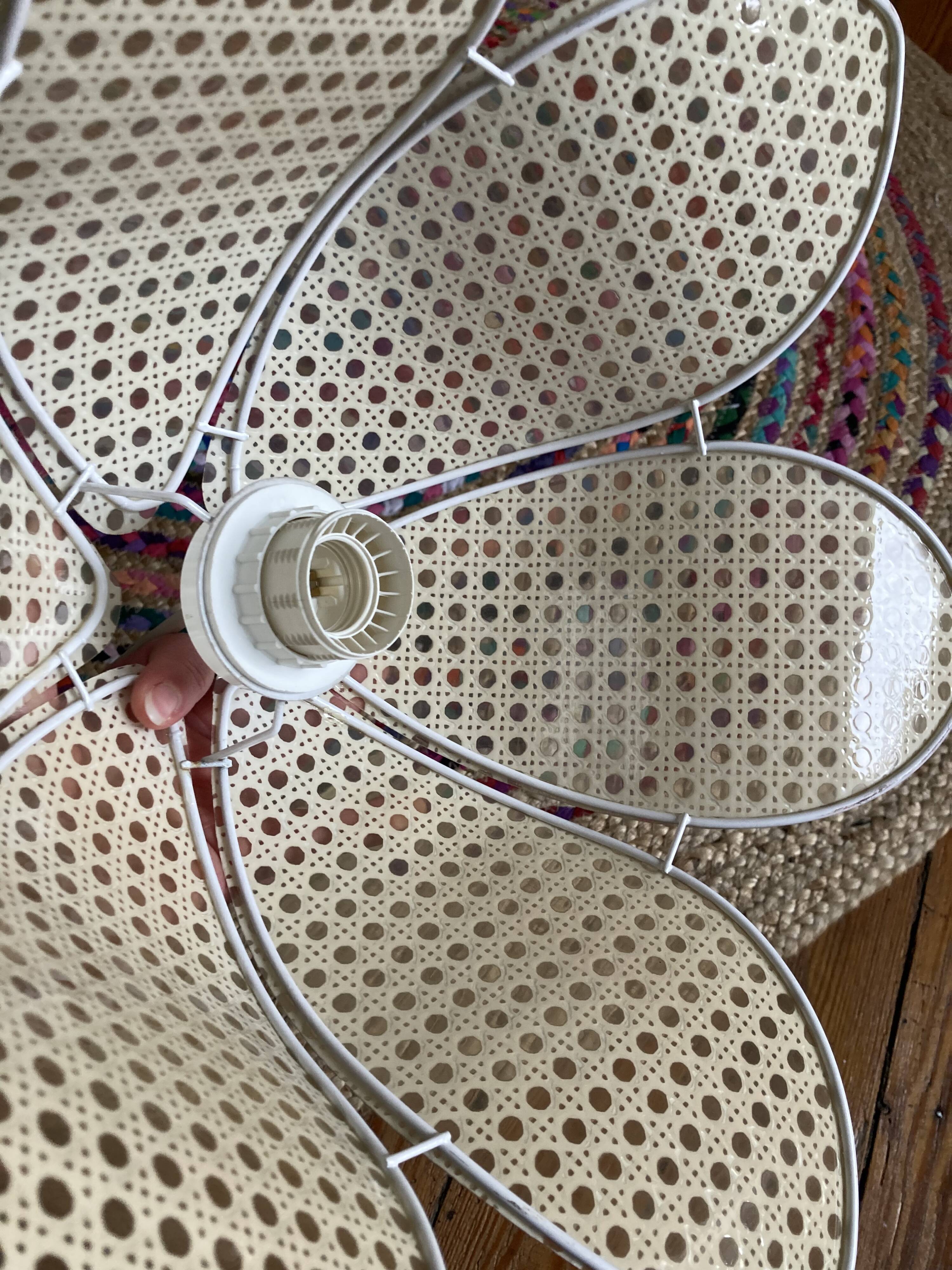 Vintage flower pendant lamp