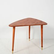 Table basse triangulaire scandinave des années soixante