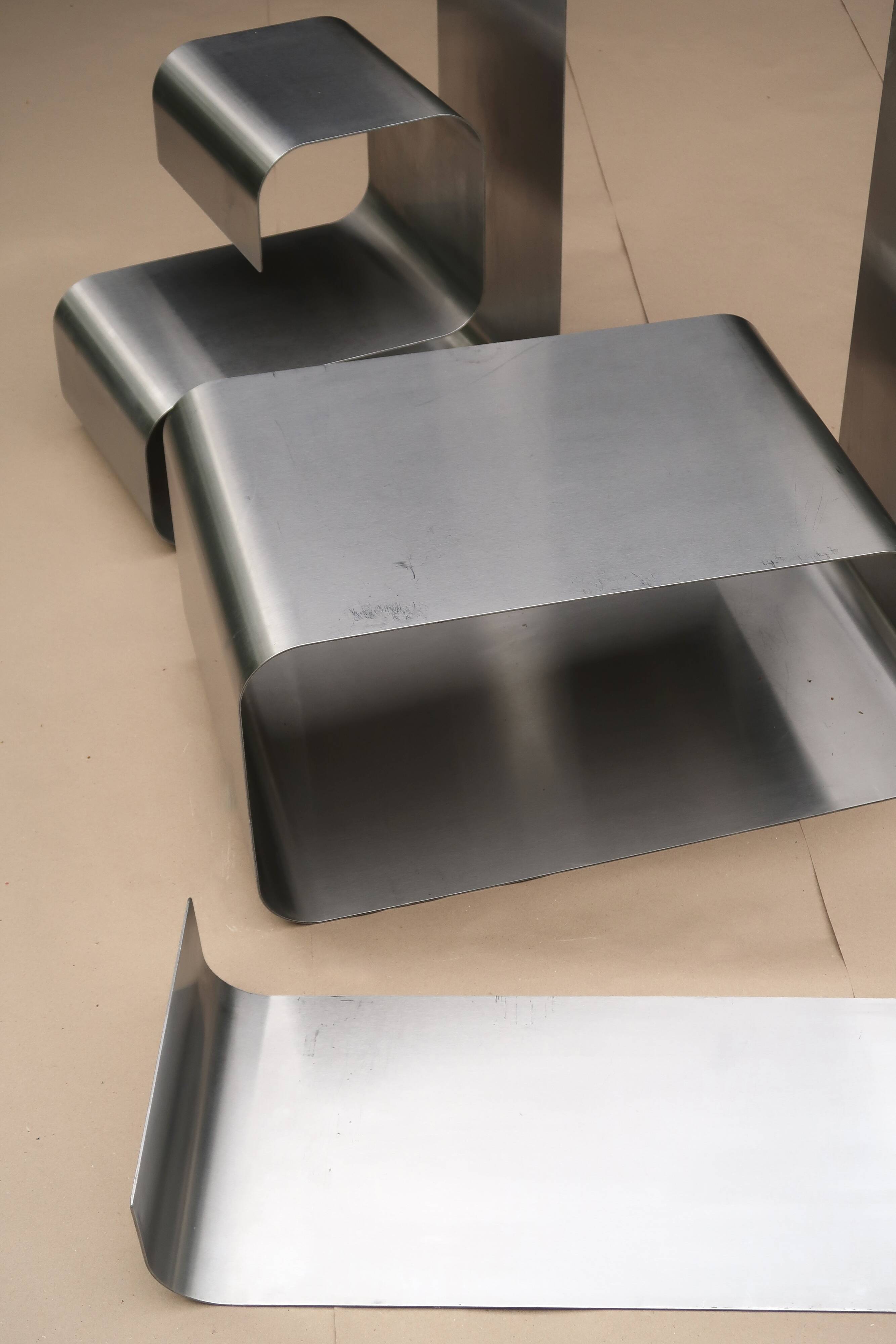 Zig Zag bookshelf by Joelle Ferlande and François Monnet in steel