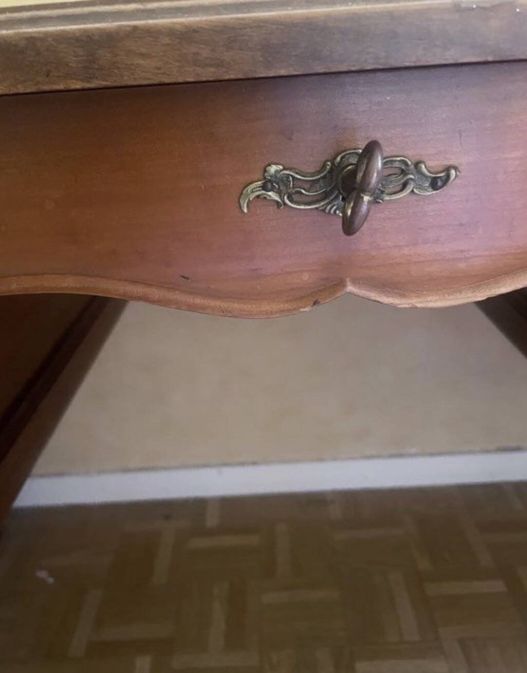 Minister's desk Louis XV with glass pane