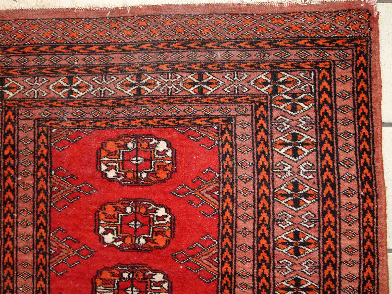 Vintage Pakistani carpet Lahore handmade 80cm x 130cm 1960s, 1C720