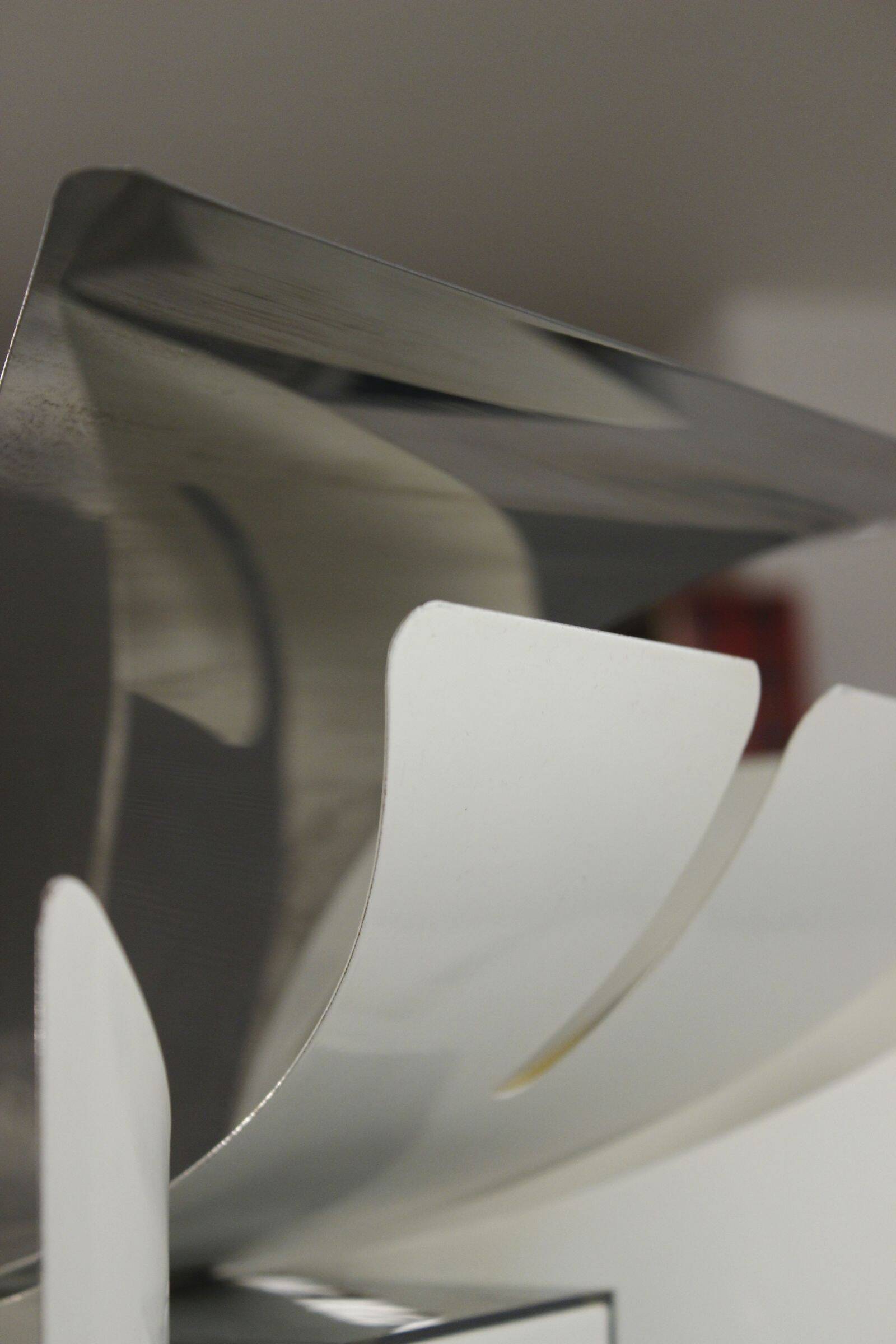 Impressive Space Age chandelier with 5 lights, chrome metal, Italy 1970s.