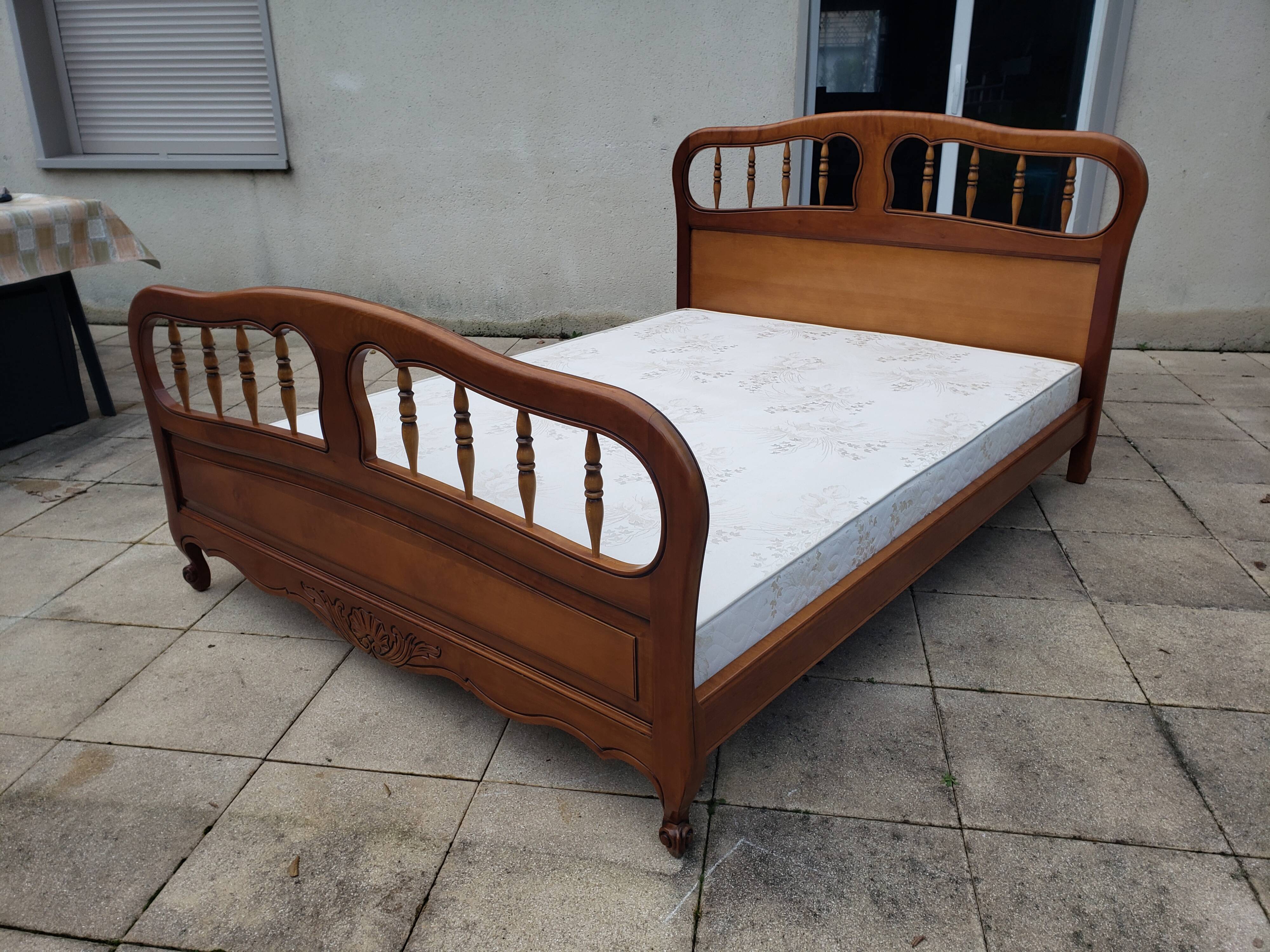 Louis XV style bed in cherry wood