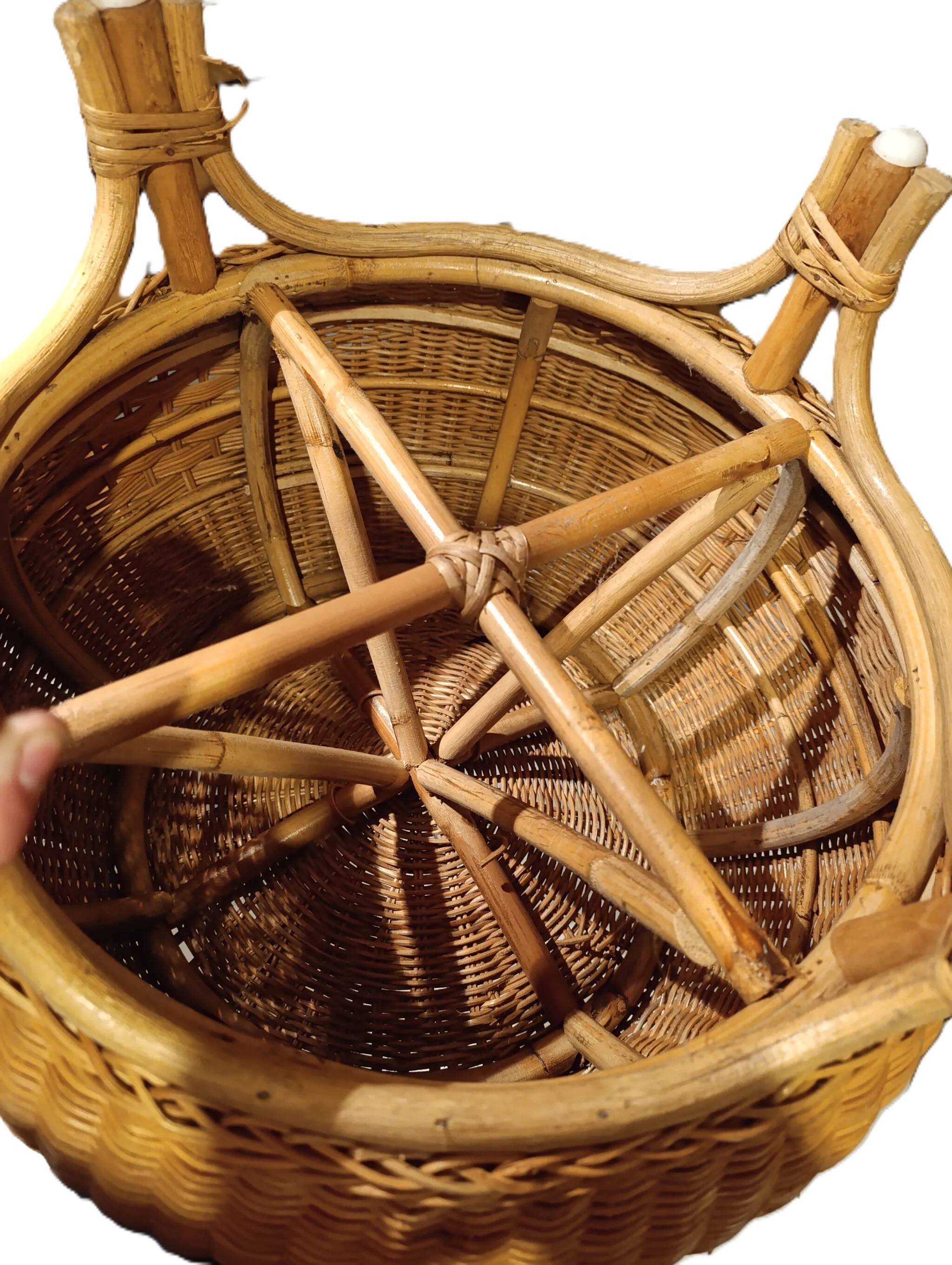 Round rattan pouf stool