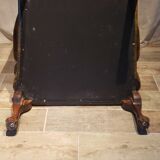 Chesterfield eared armchair with armrests