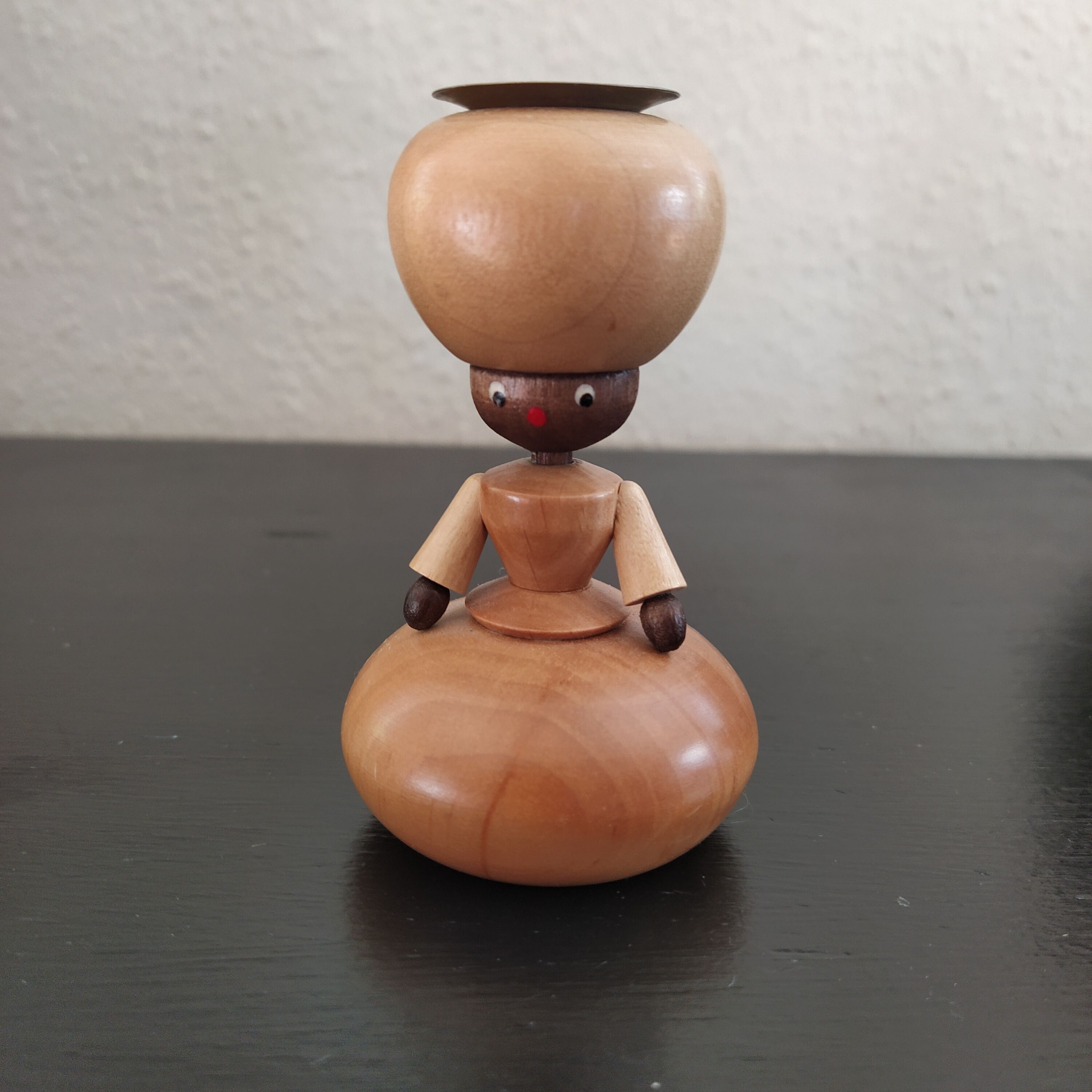 Poupée bougeoir