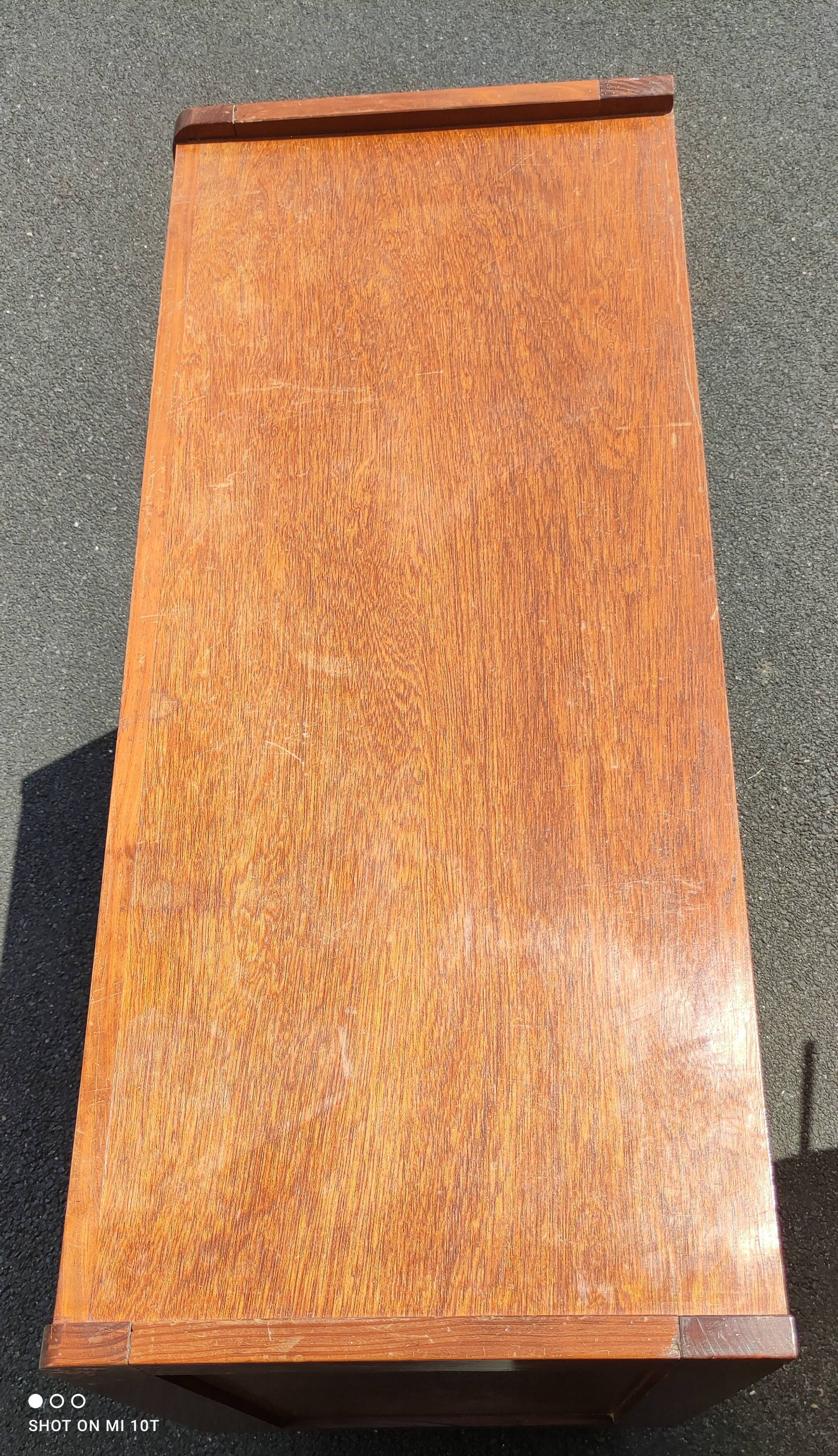 Commode vintage pieds compas
