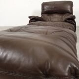 Fauteuil et ottoman Marsala en cuir marron par Michel Ducaroy pour  Ligne Roset