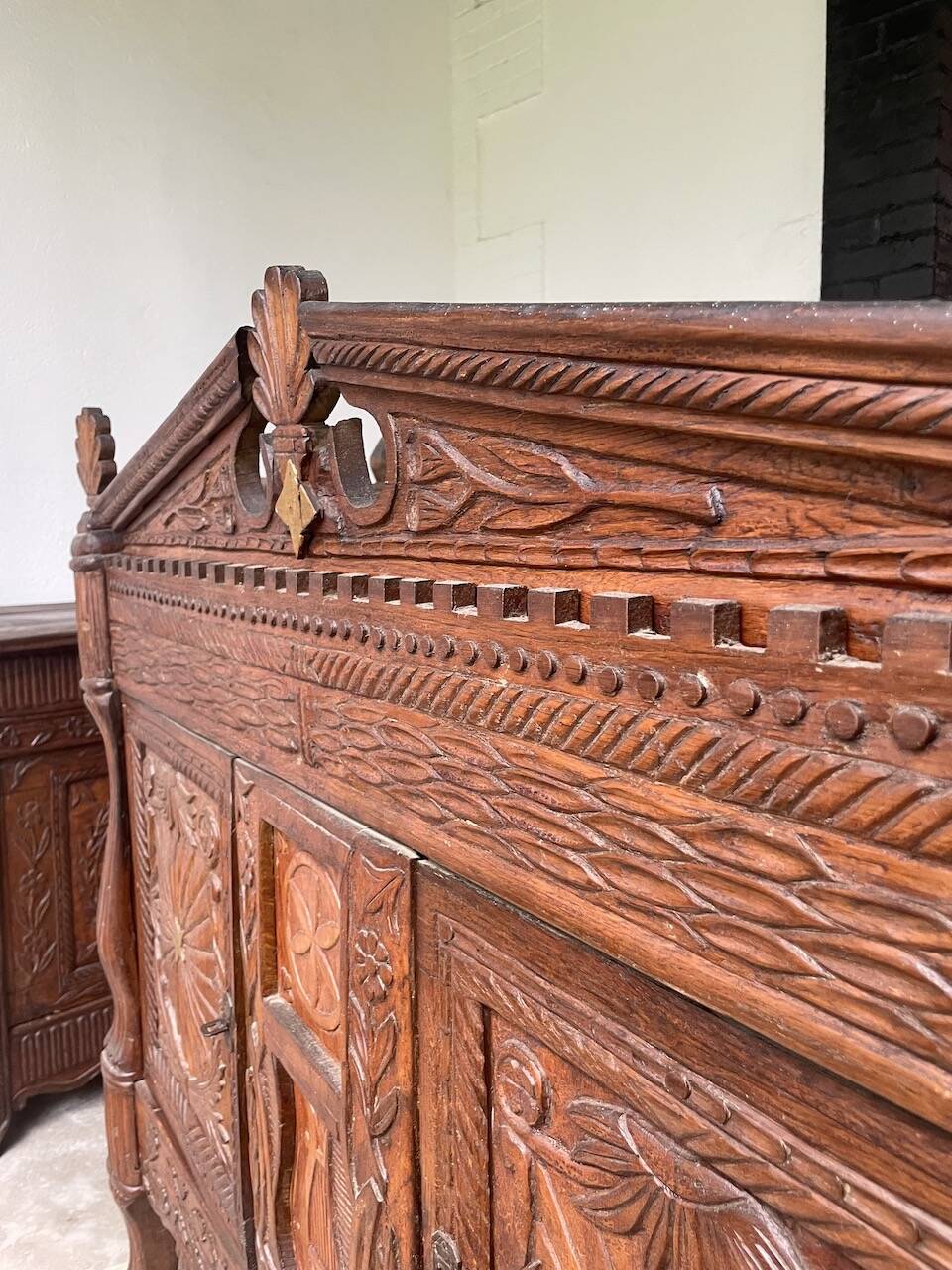 Auvergne brutalist folk art furniture 1890