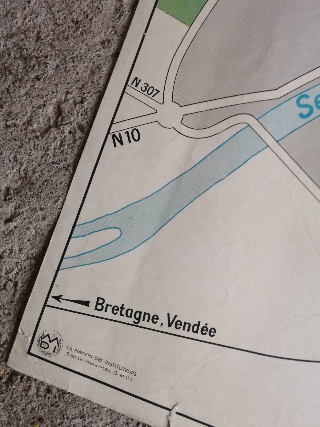 Vintage school map mdi France Paris Paris region