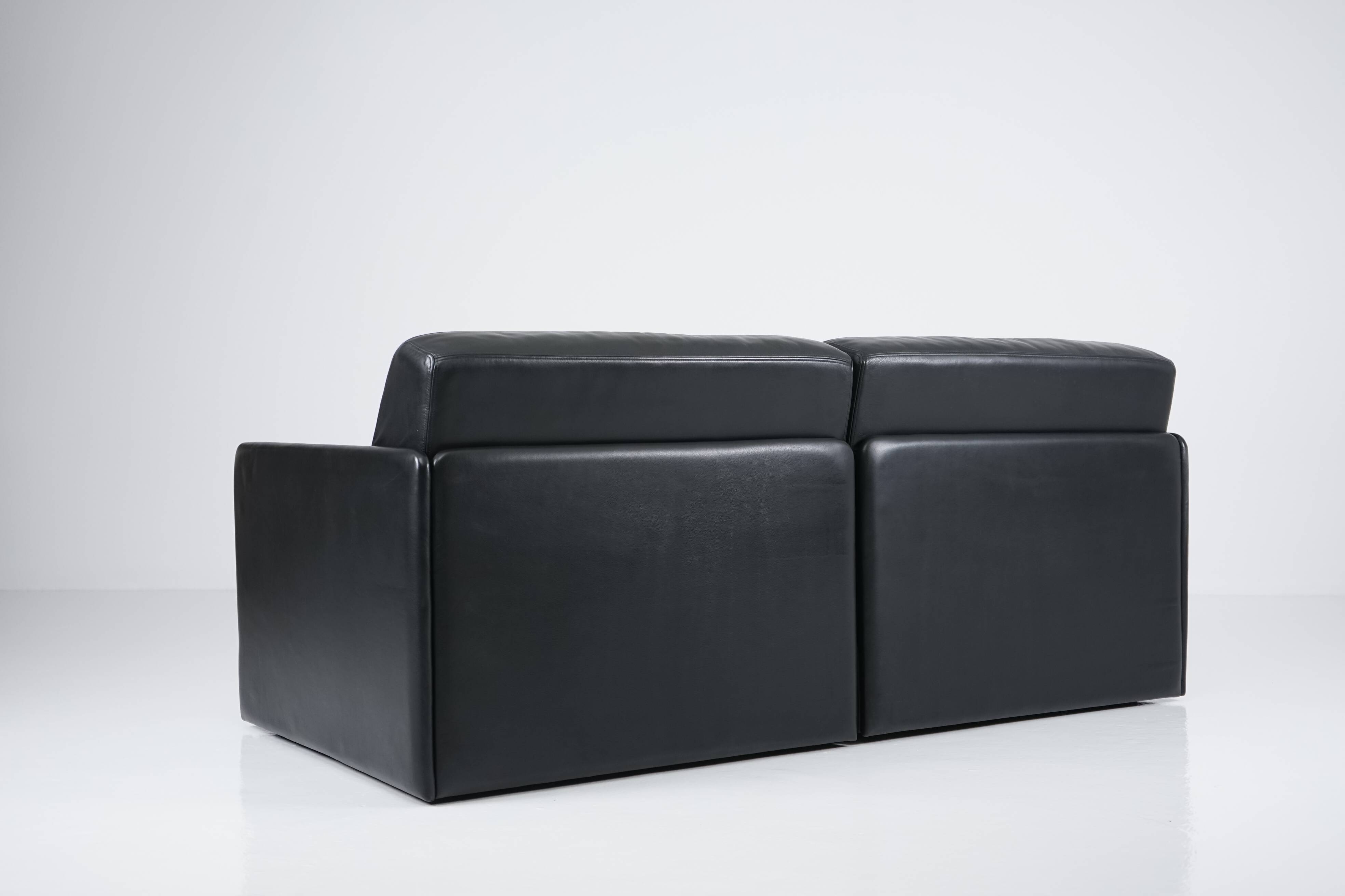 Black leather DS 78 sofa by De Sede