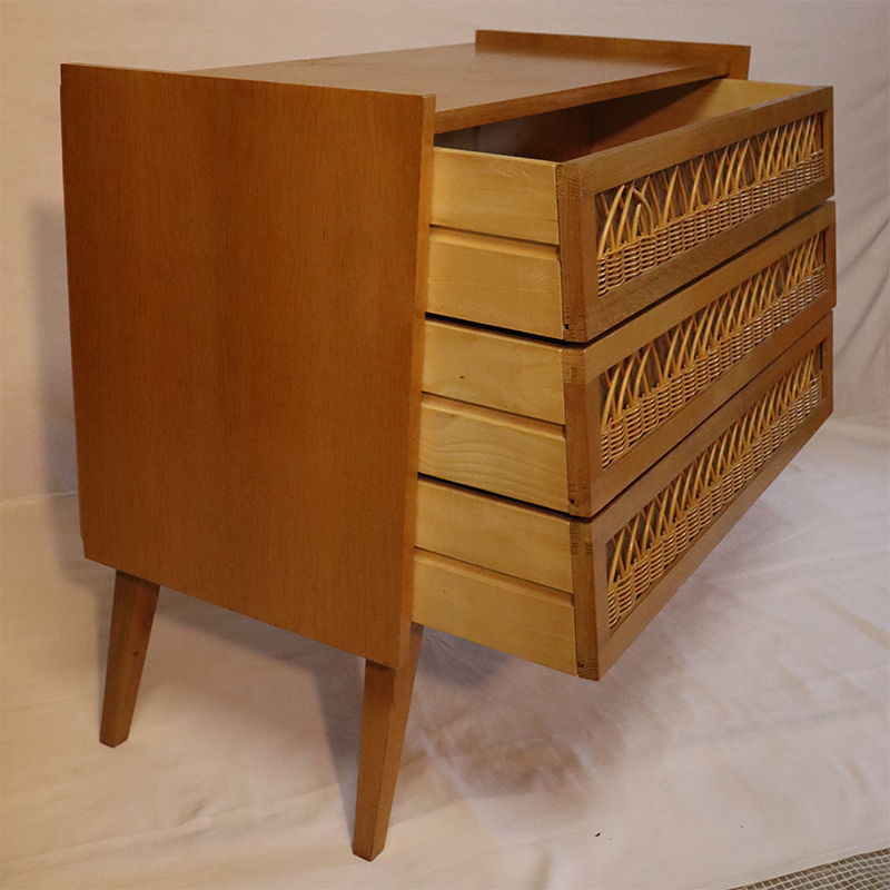 Commode vintage en bois et rotin 1960