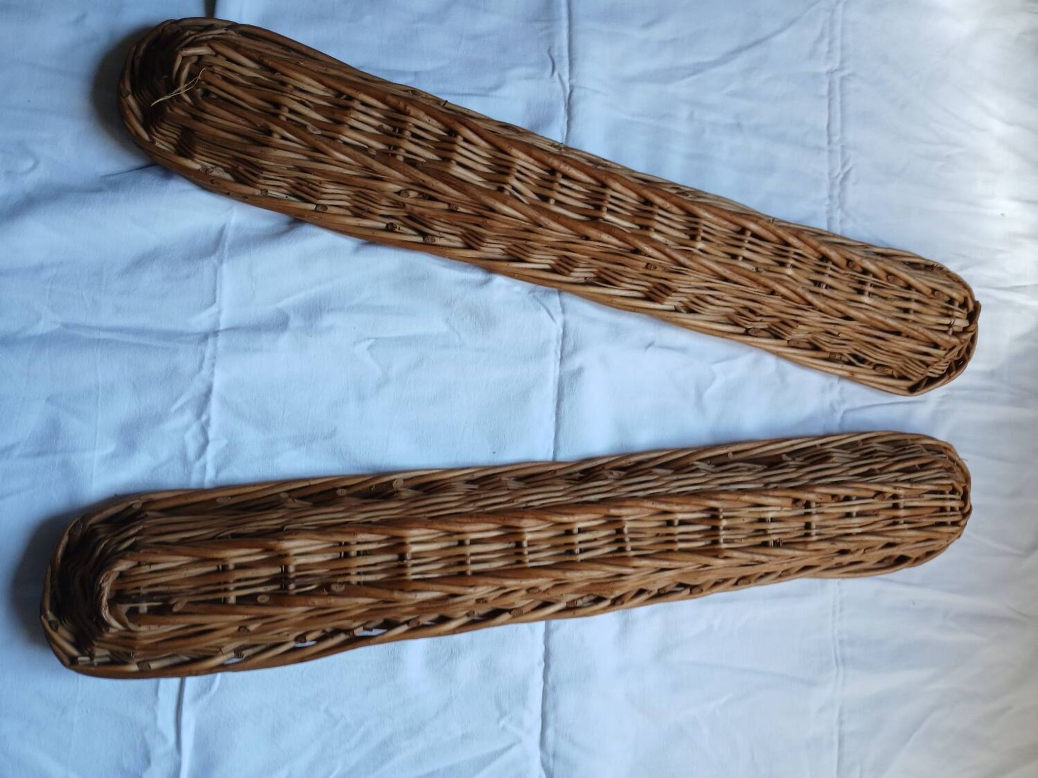 2 baker's baskets