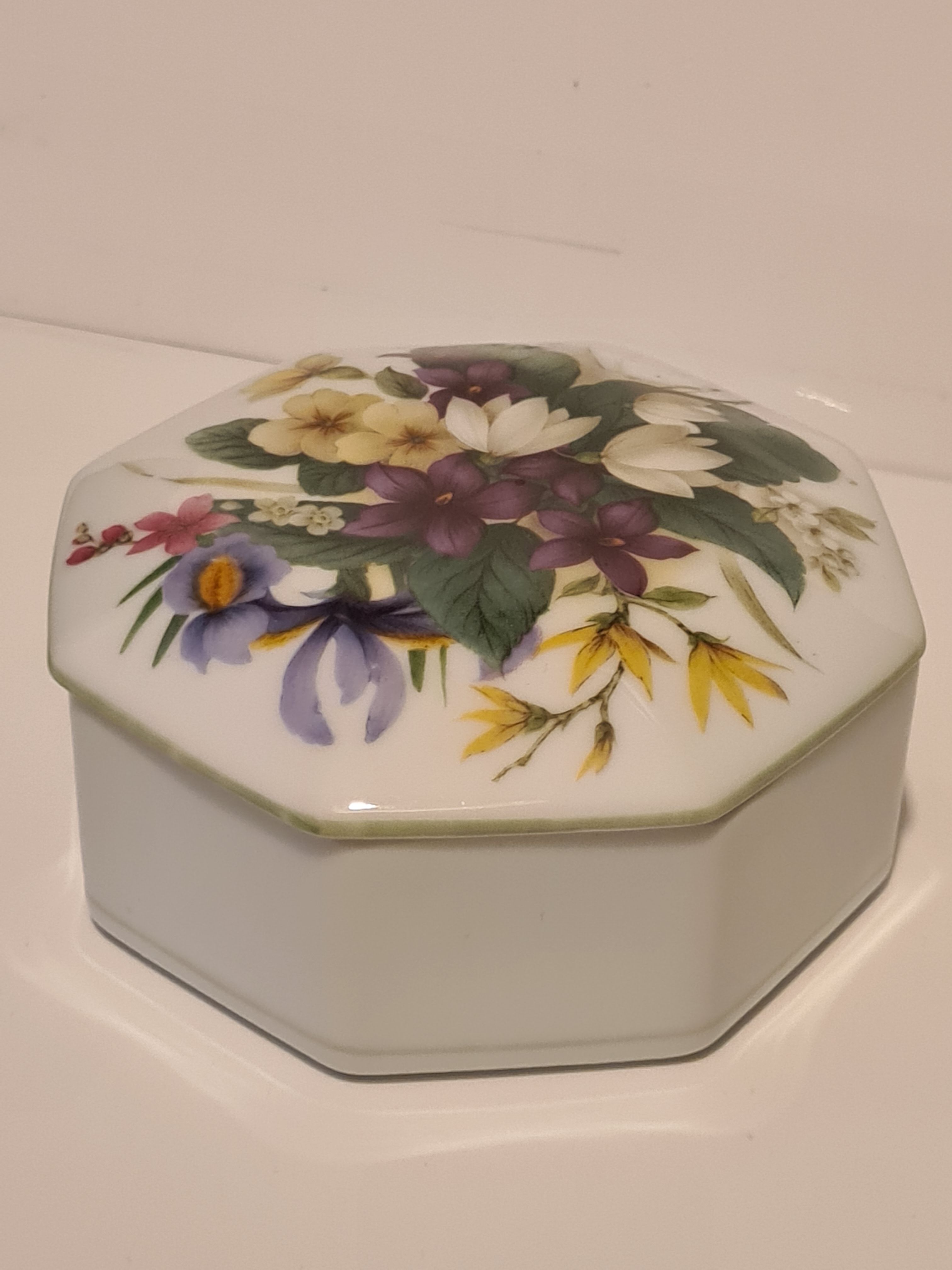 CNP porcelain candy maker France floral decoration