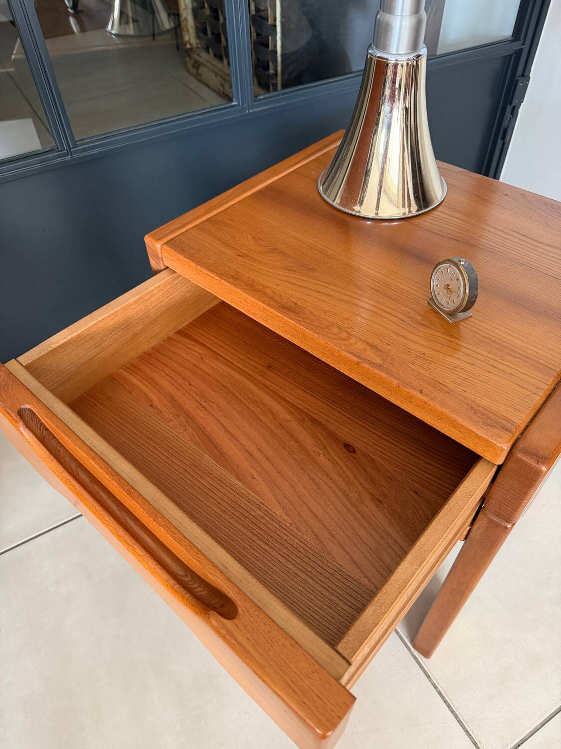 Solid elm bedside table – Maison Regain