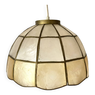 Mother-of-pearl and brass suspension