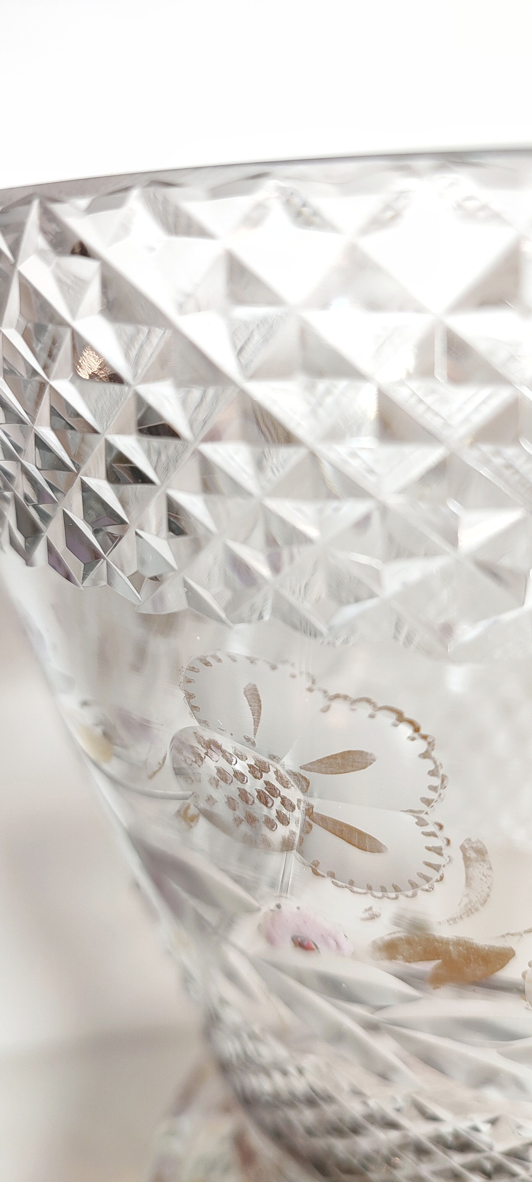 Glass vase carved and painting by hand. France 1940s.