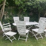 Complete garden furniture set in wood and metal