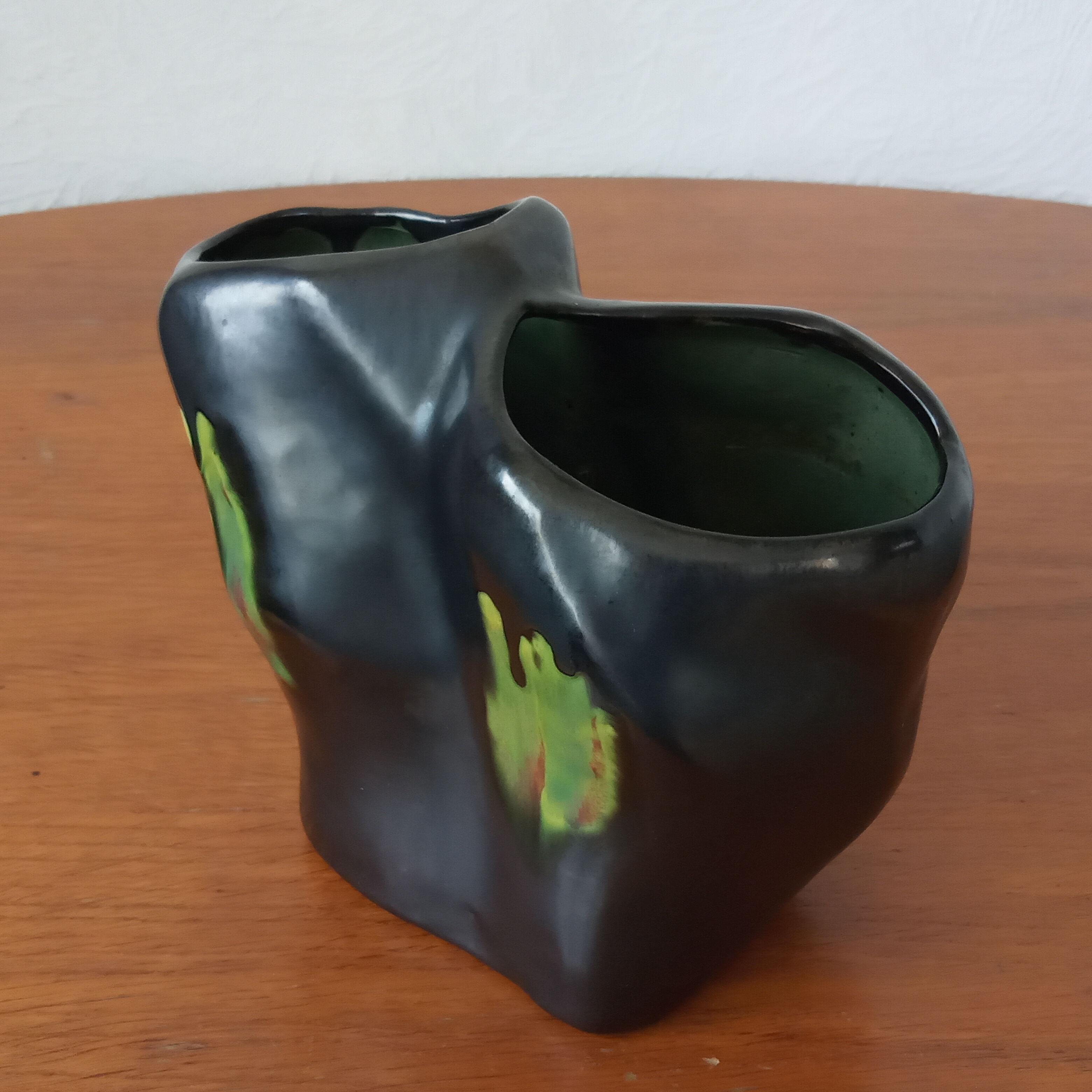 Black ceramic vase 50/60 years