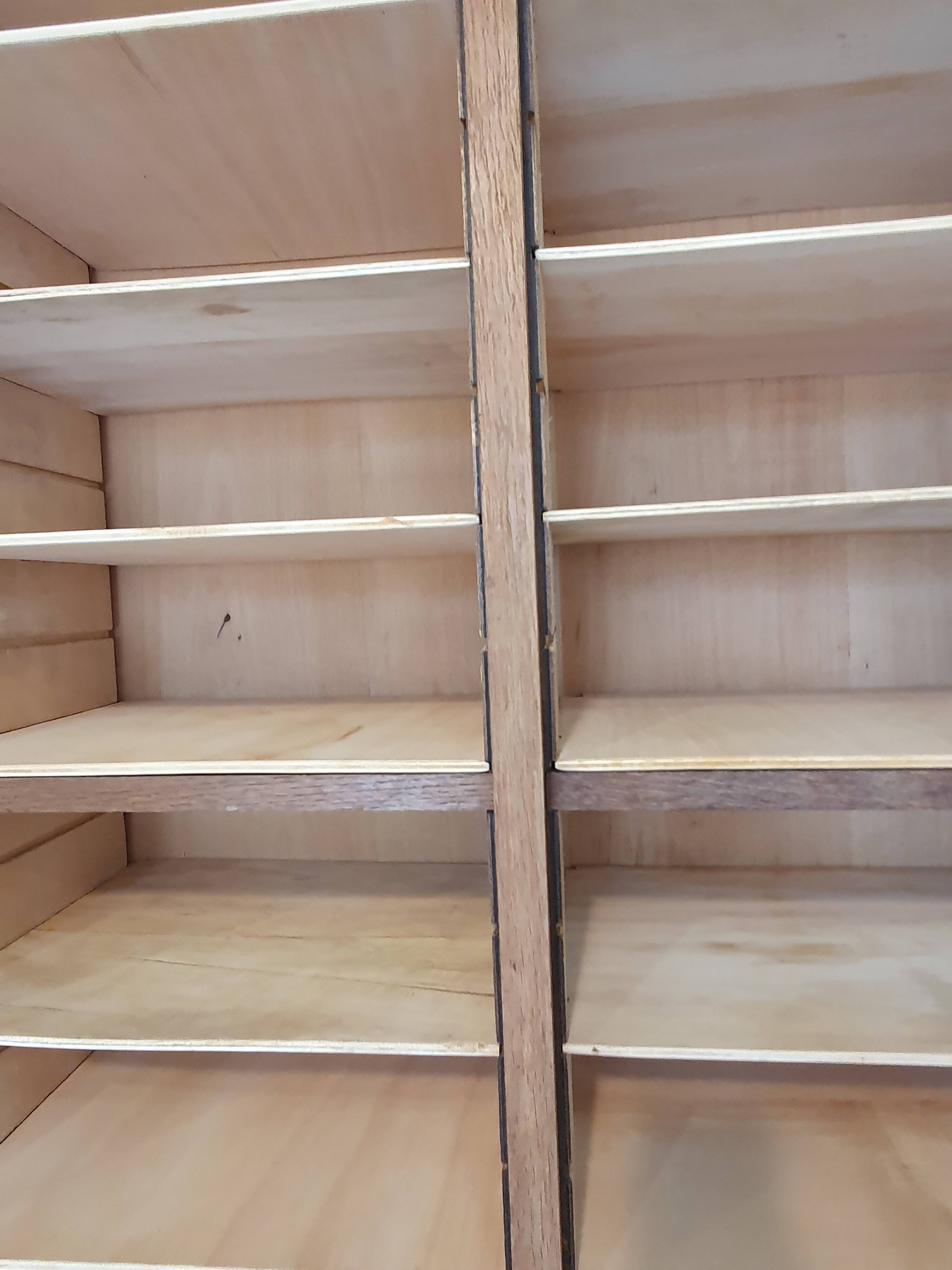 Double curtain cabinet