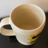Set of 4 vintage 1970s flower stoneware mugs