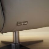 Leather swivel armchair, Italian design, 1990s, manufacture: Natuzzi