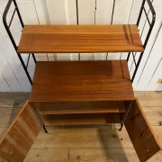 Small piece of furniture on legs
