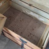 Grande malle en bois bombée