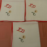 Set of 12 napkins flower décor.