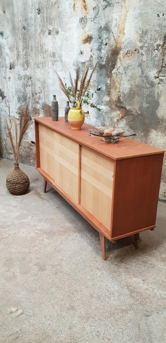 Vintage line with sliding doors