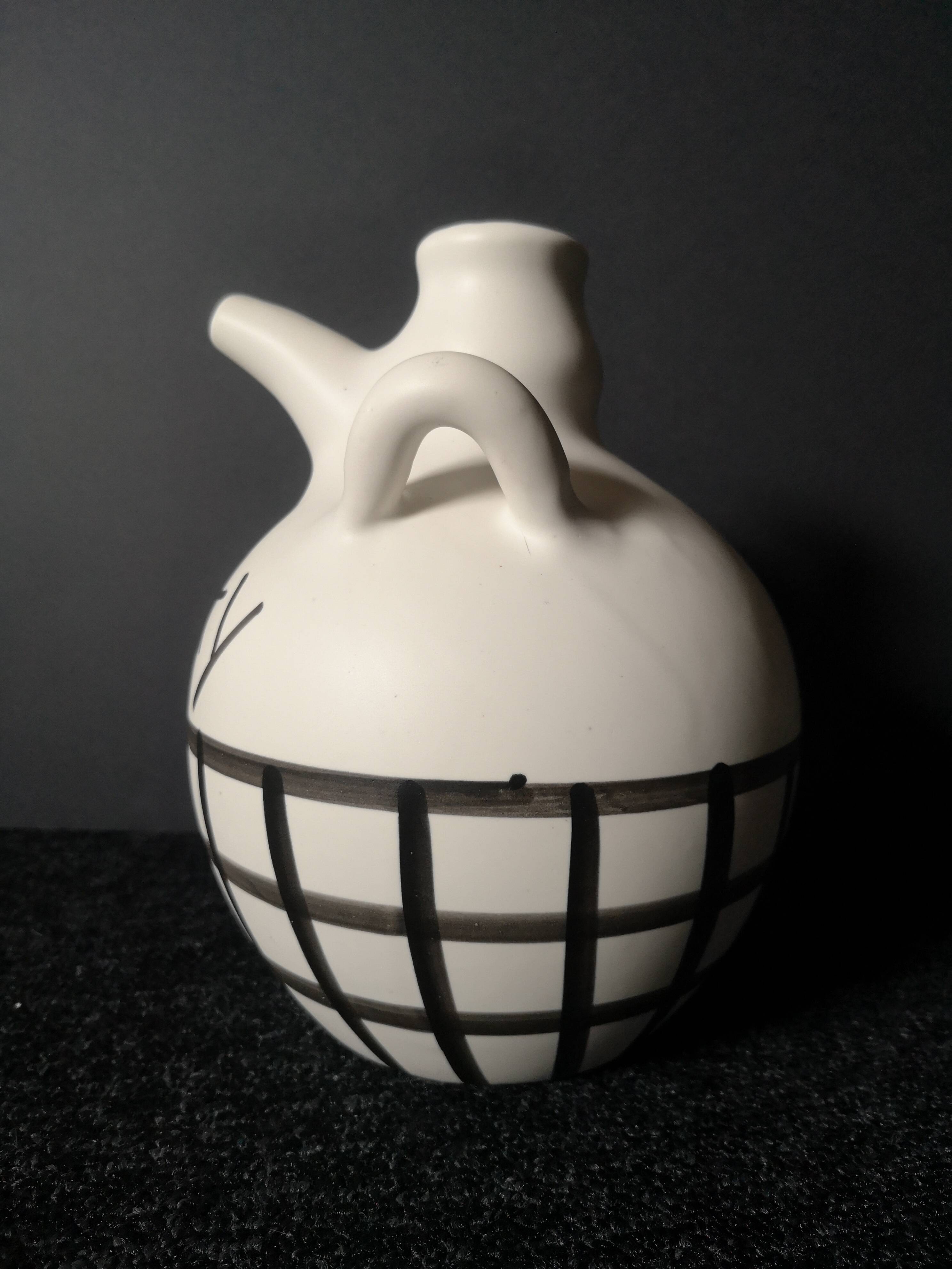 Rare pot carafe chevrette whisky vintage ceramic signed lili valentin