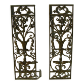 Paire de grilles de porte en fer forgé provenance Dammarie