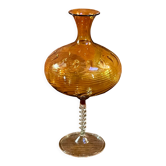 Vase en verre d'art ambré soufflé à la bouche de la RDA est-allemande avec texture nervurée tourbillonnante, peut-être par Lauscha