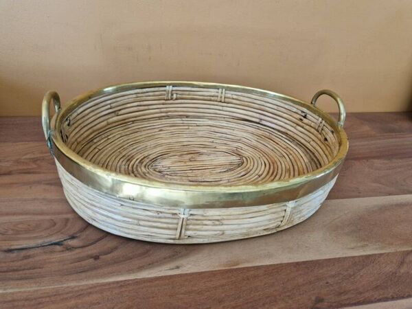 Corbeille, plateau, centre de table en rotin