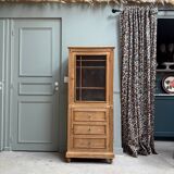 Renovated Parisian showcase