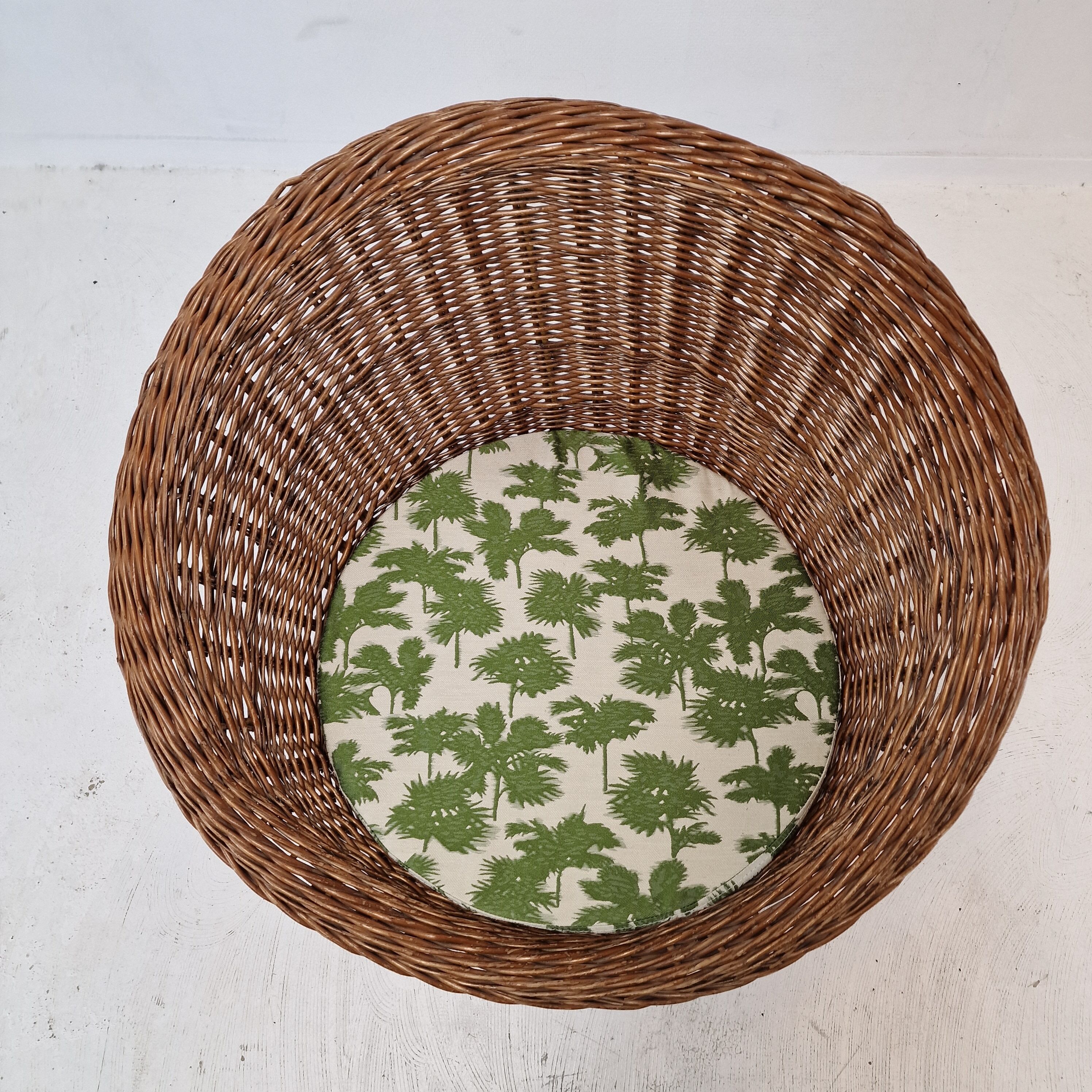 Pair of italian wicker lounge chairs, 1960's