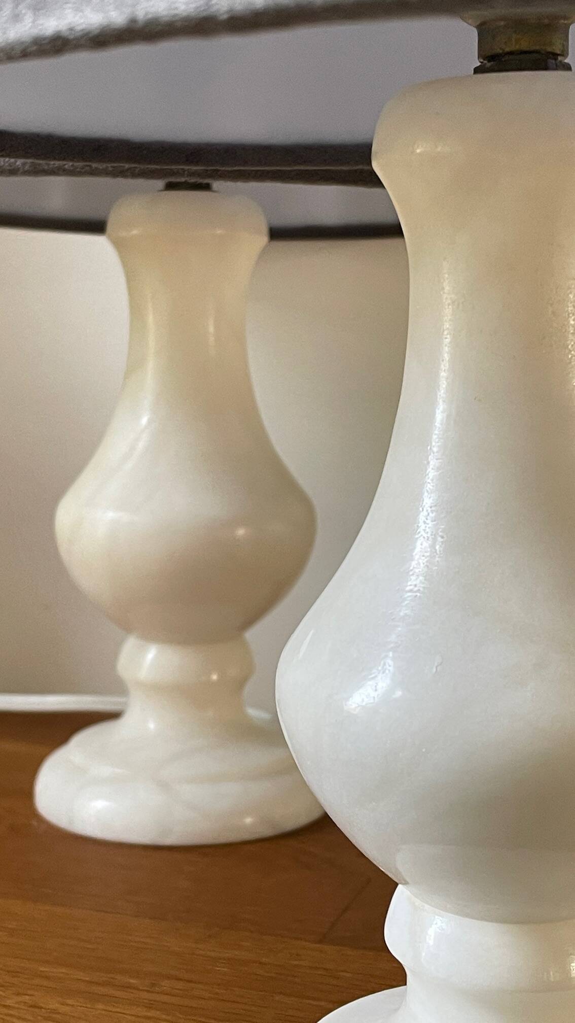 Paire lampes albâtre vintage