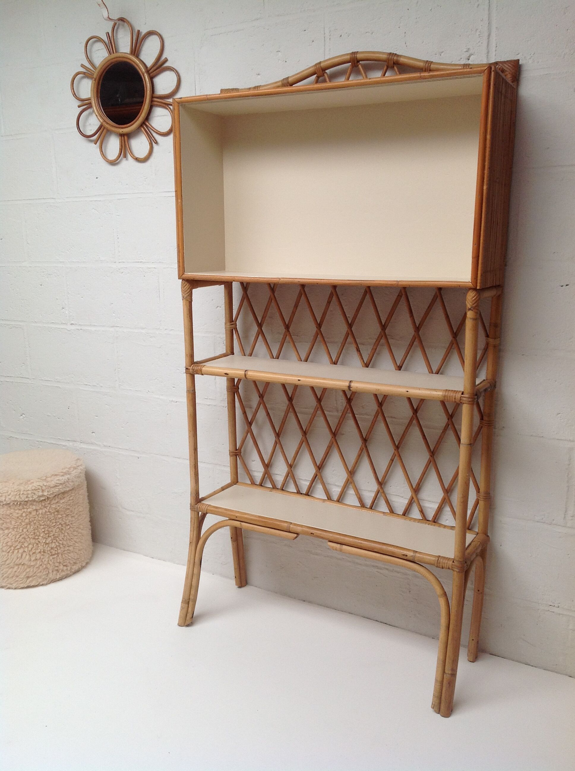 Bookcase shelf in bamboo and vintage rattan
