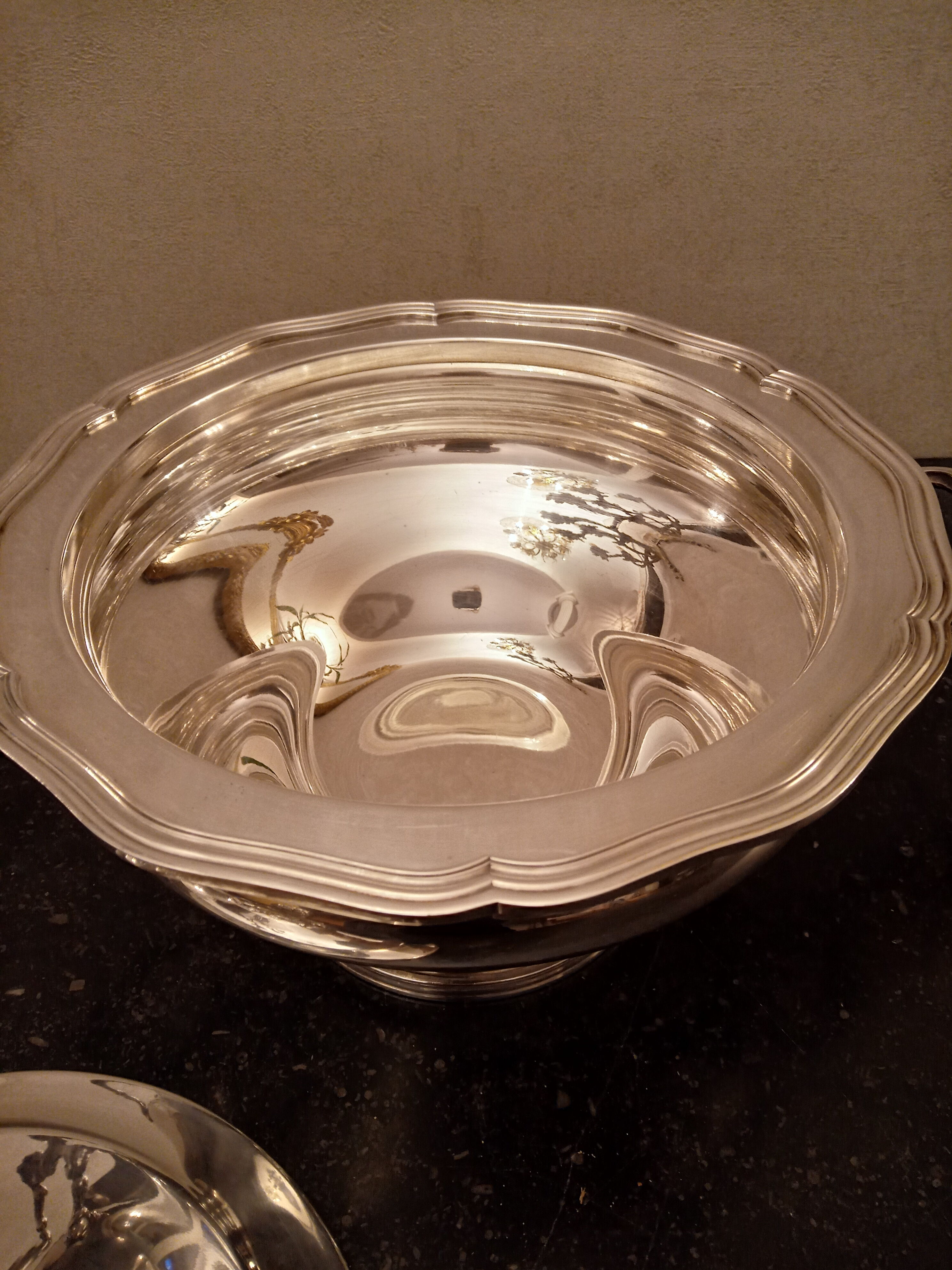 Silver metal soup