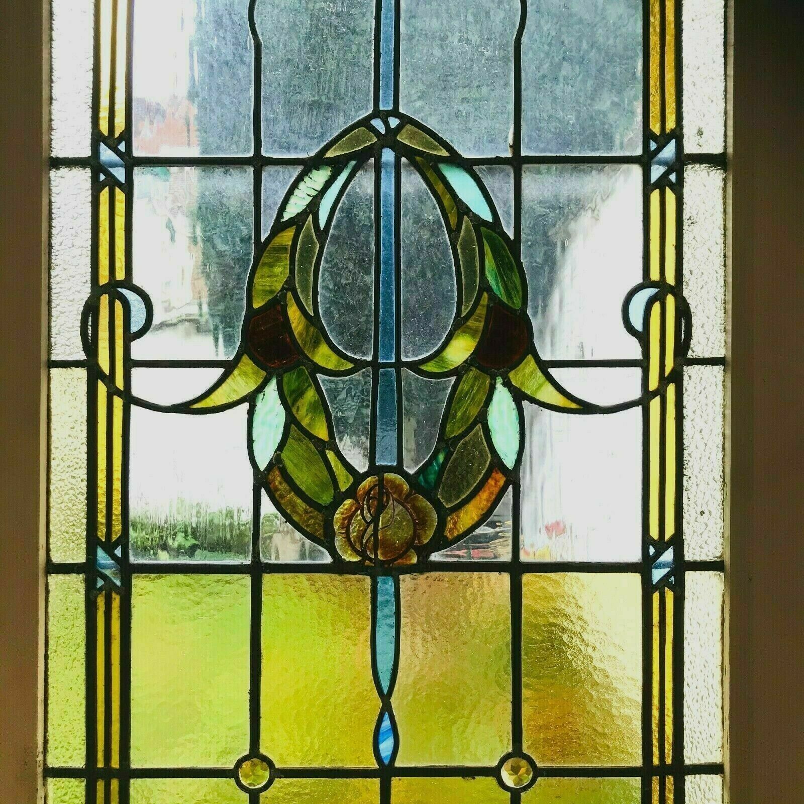 Separation door with an Art Deco window imposter 1900