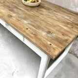 Rustic Chic Farmhouse Table