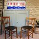 Duo de chaises de bistrot en bois