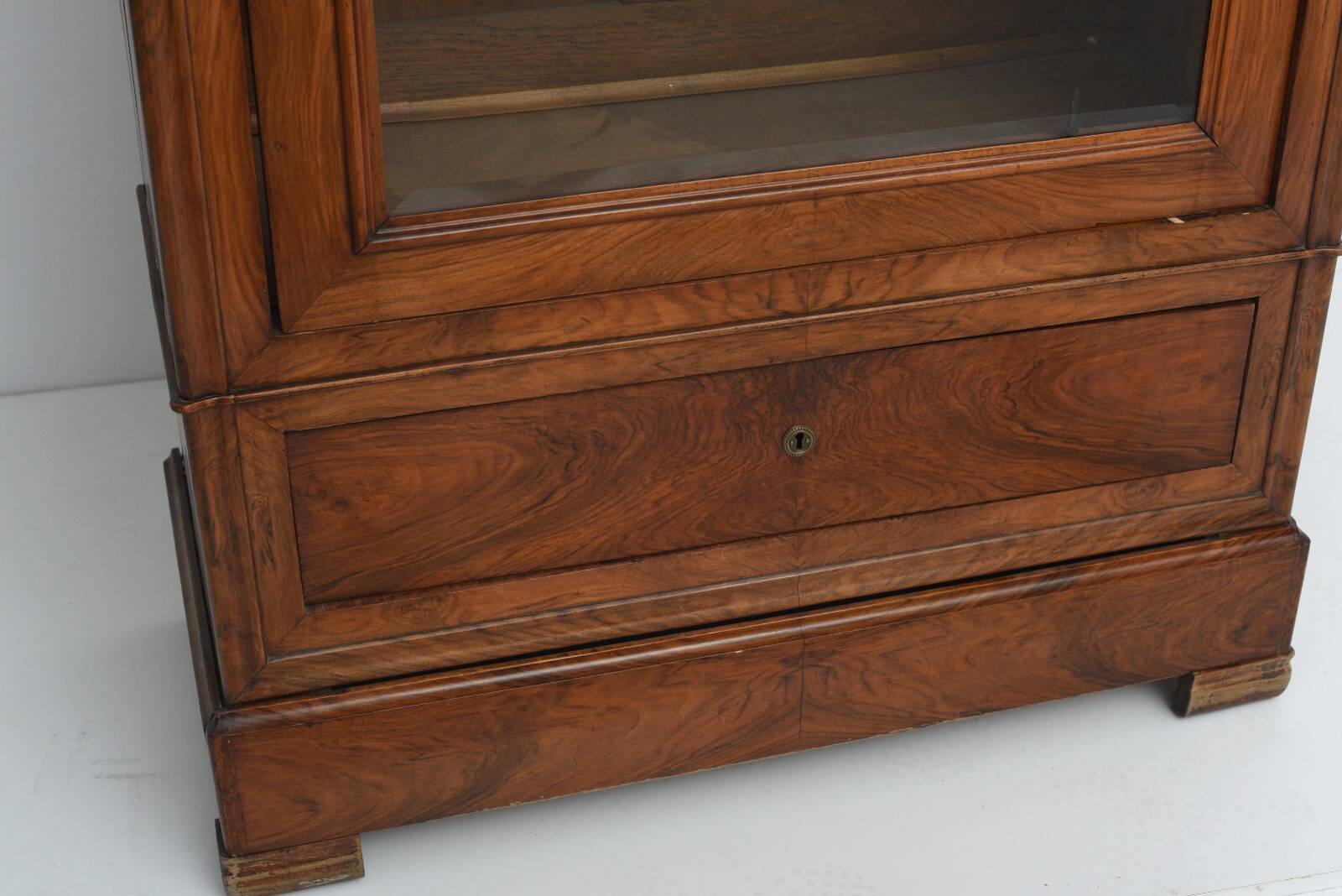 Art Nouveau Vitrine, beginning of XX century