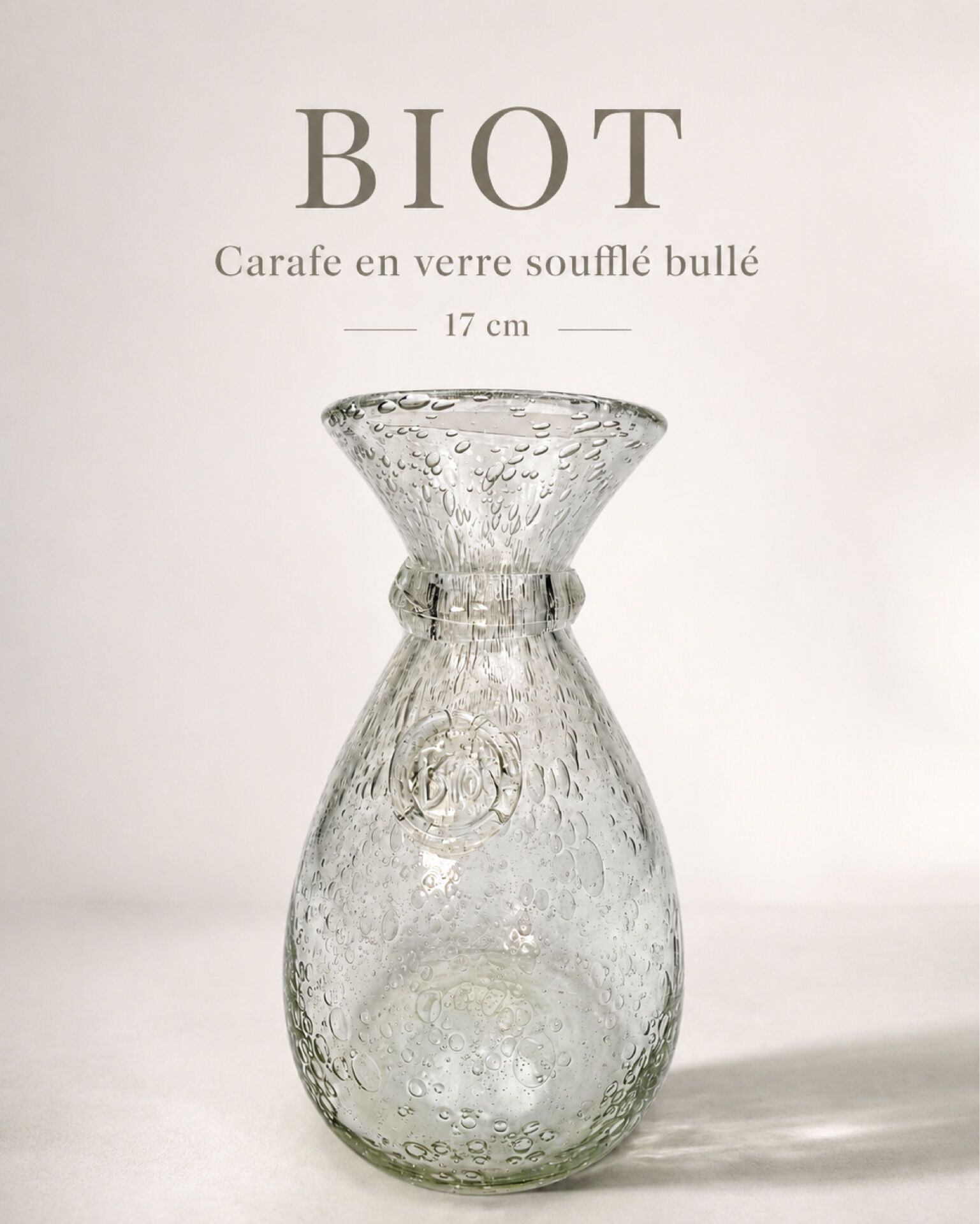 Carafe biot en verre bullé