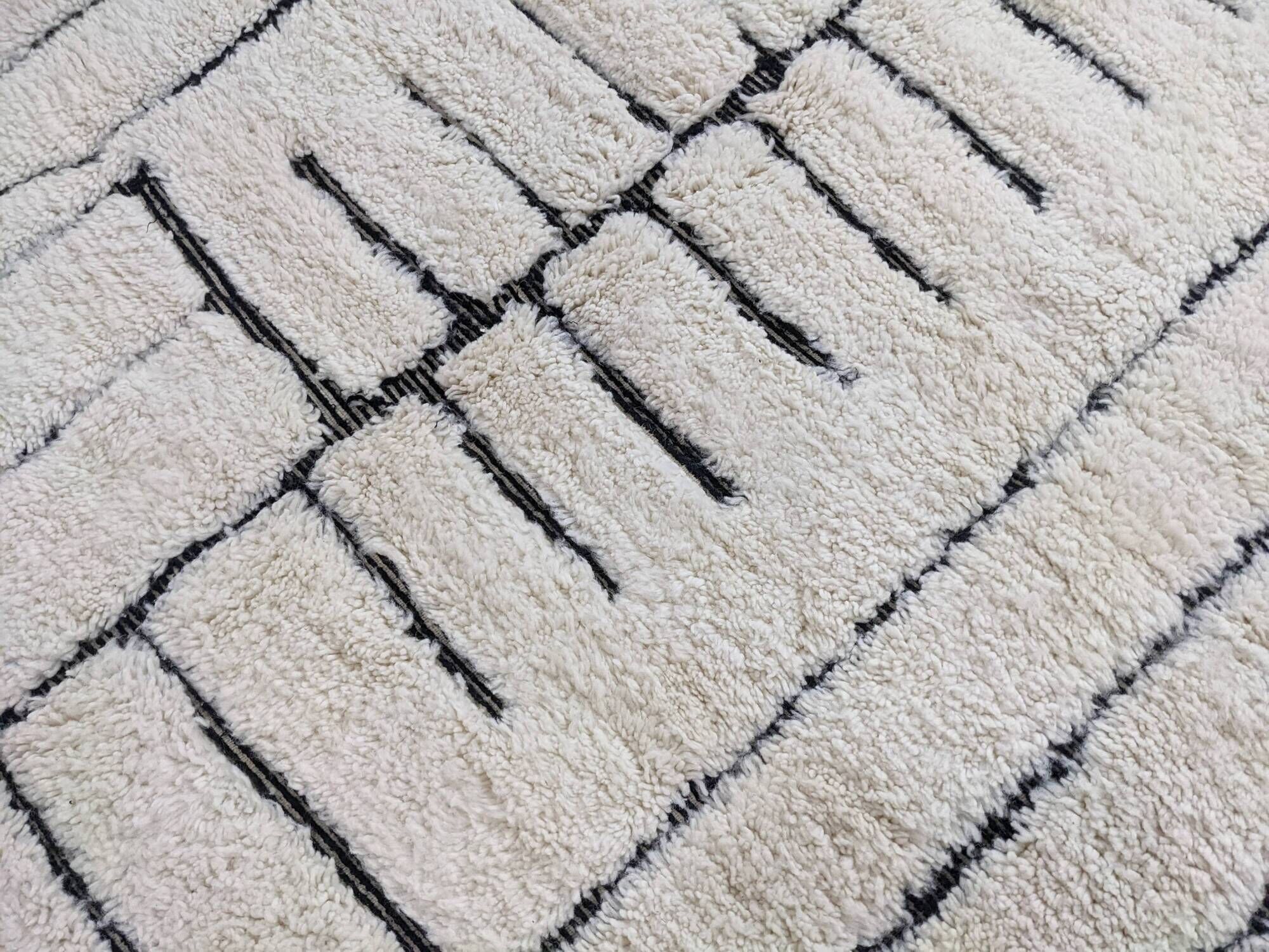 Large Beni Ouarain rug, 305 x 210 cm || 10.01 x 6.89 feet, G-303